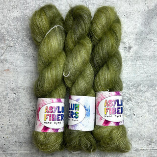 Mantis on Mohair - Ready to Ship