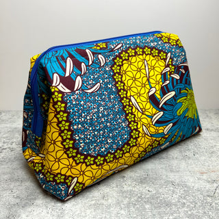 Emmaline Large Retreat Bag - African Wax Print Chrysanthemum