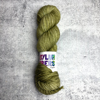 Mantis on Luxe DK - Ready to Ship
