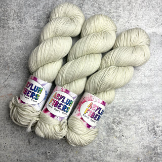 Platinum on Luxe Worsted - Ready to Ship